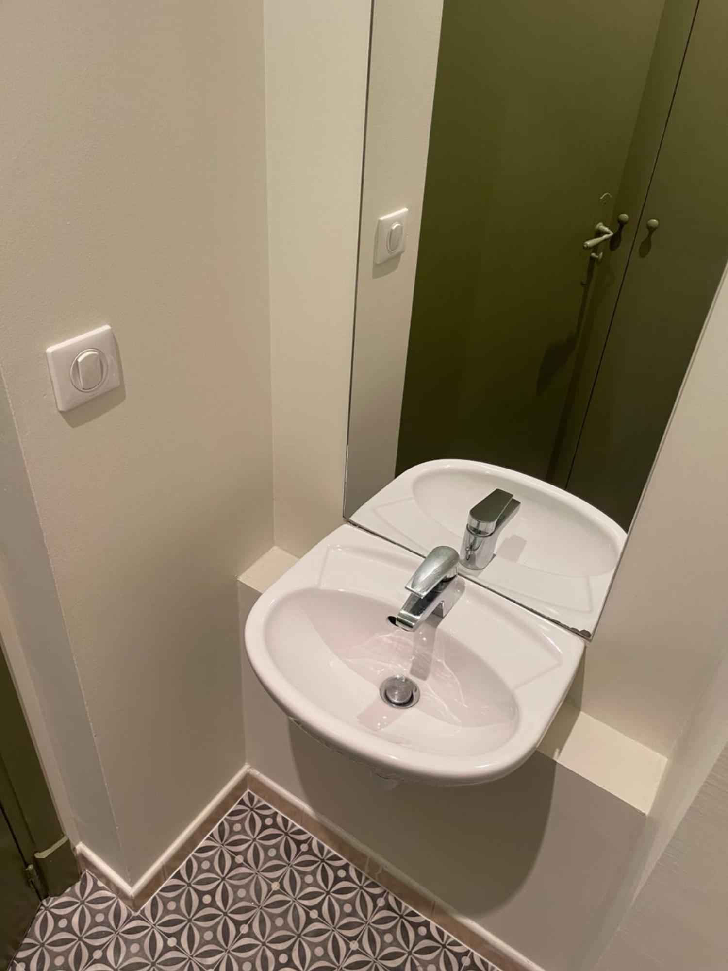 Appartement Au Coeur Du Centre Ville De Carcassonne Exteriör bild