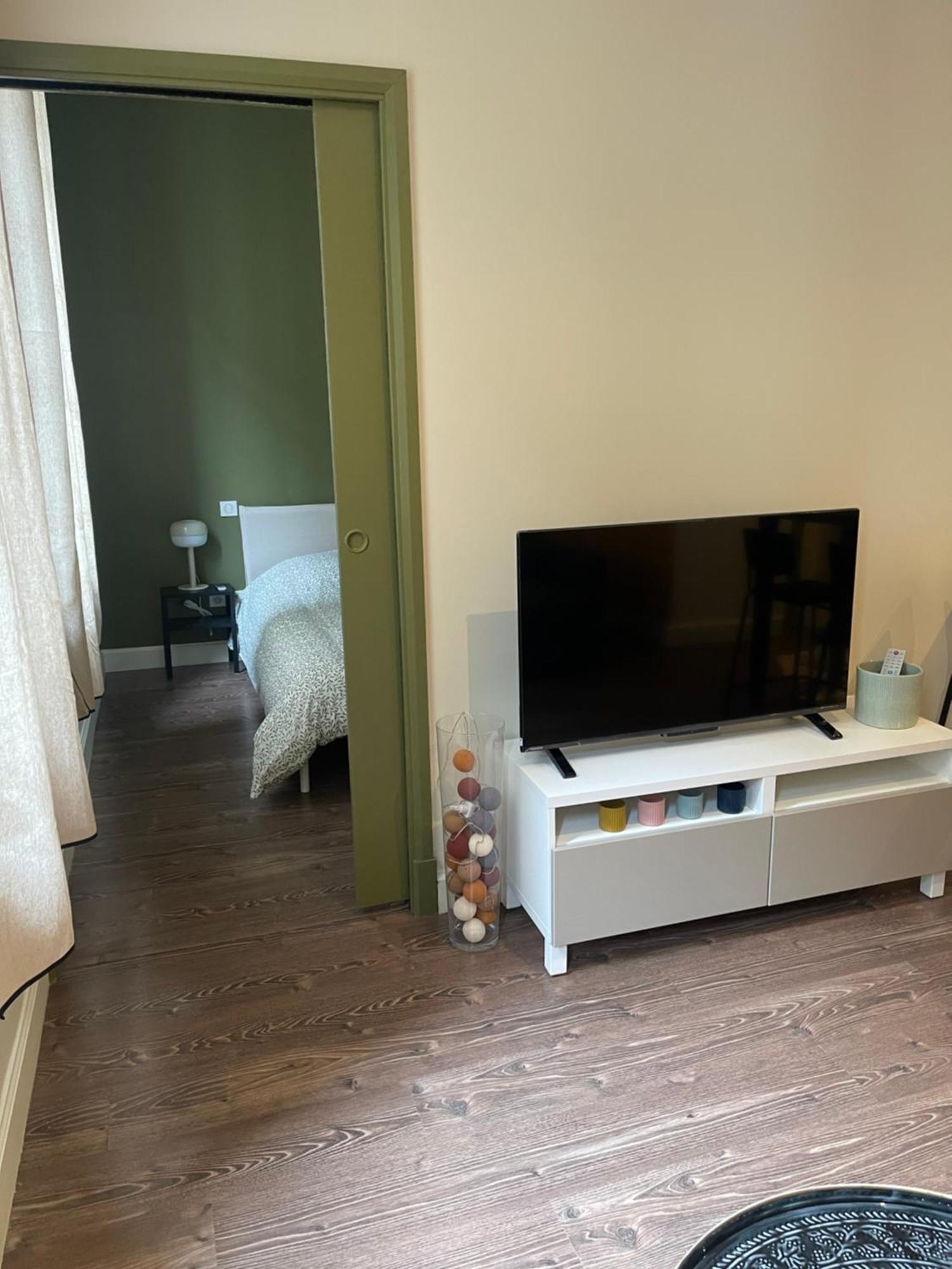 Appartement Au Coeur Du Centre Ville De Carcassonne Exteriör bild